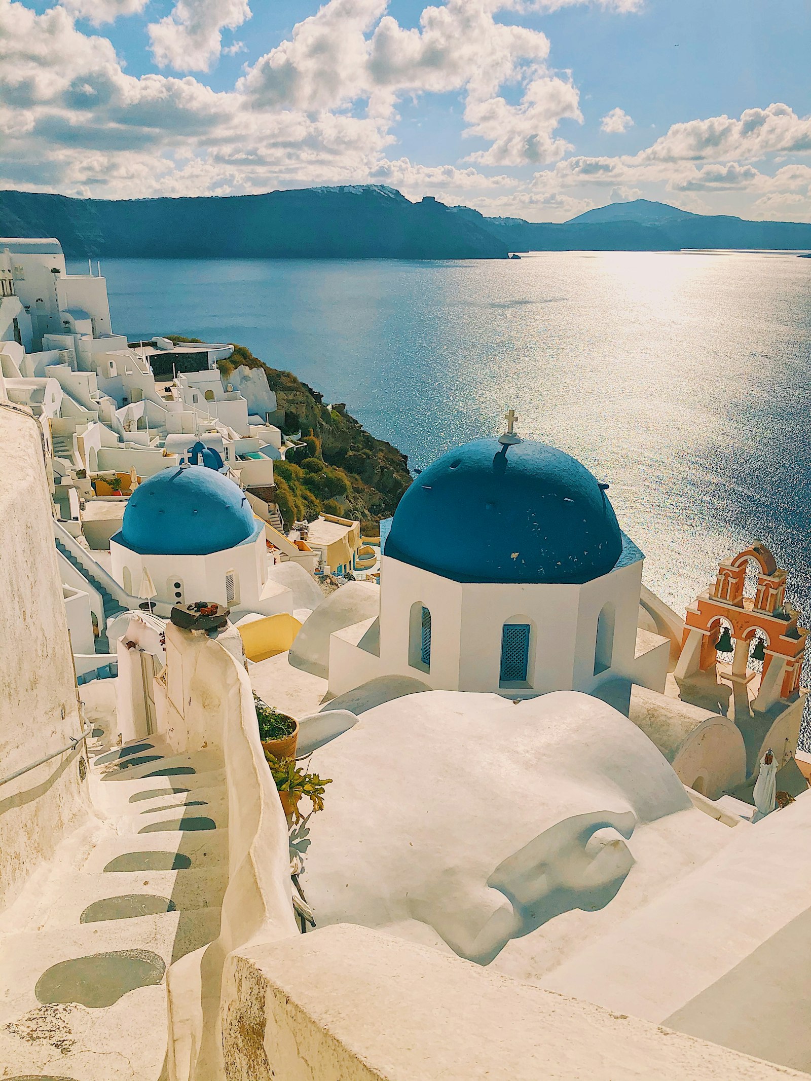 Santorini Cruise Rules 2026: How to Visit Without Losing the Day to the Cable Car